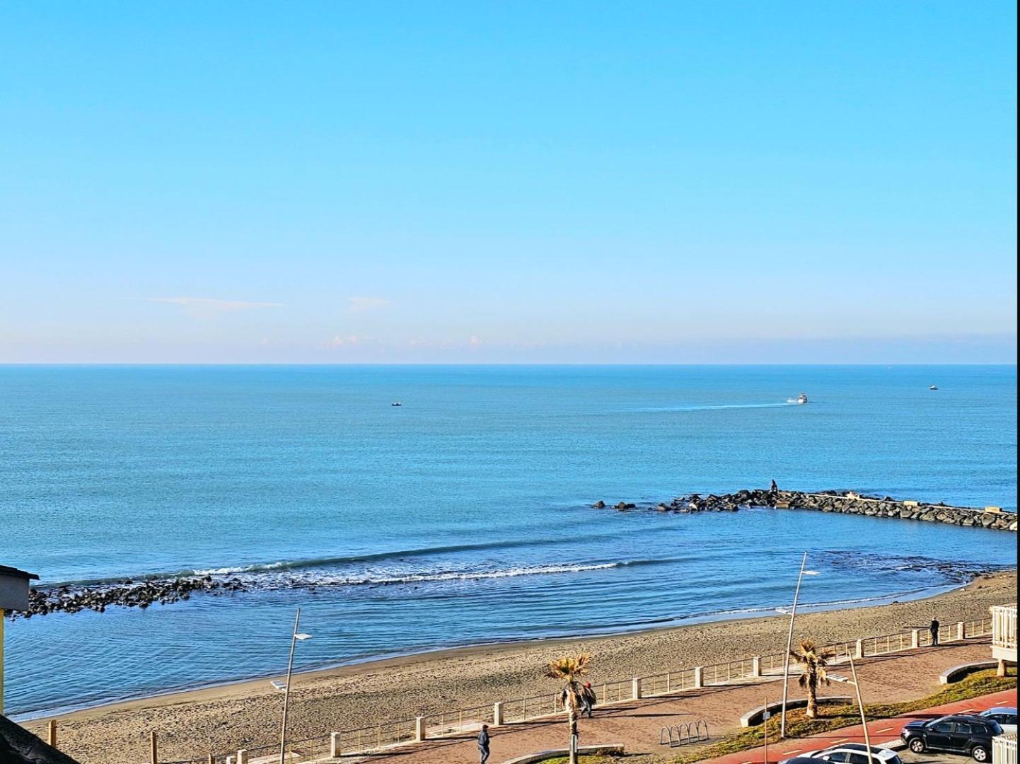 Attico Granelli Di Sabbia Apartment Lido di Ostia Bagian luar foto